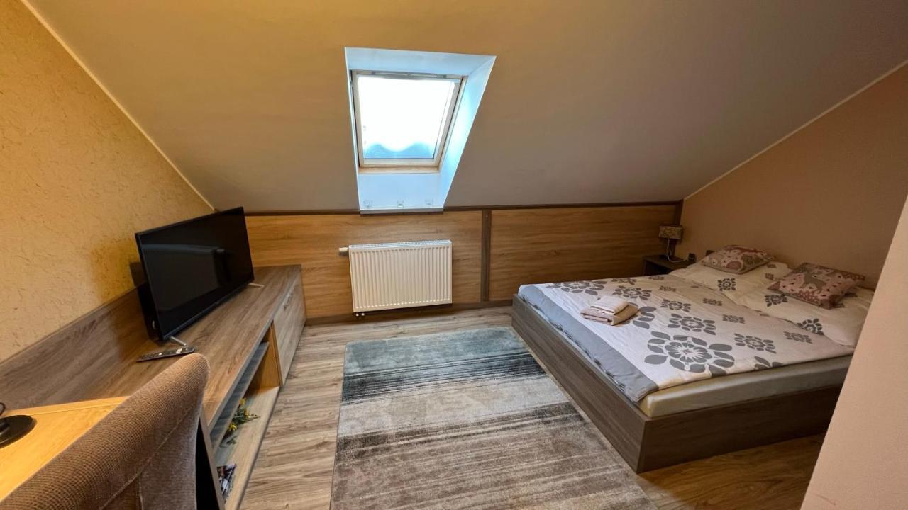 Fitnessfun Bed and Breakfast Krzyż Buitenkant foto